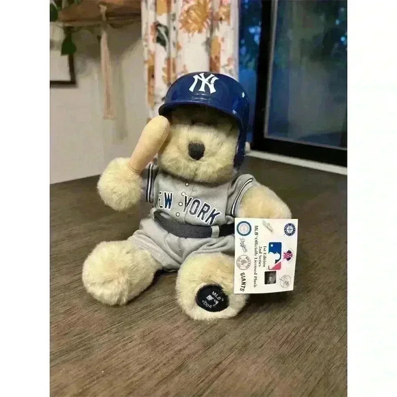 Starbucks MLB Other - Vintage  Starbucks 2004 MLB New York Yankees Bear Plush 1st Edition 2nd Series